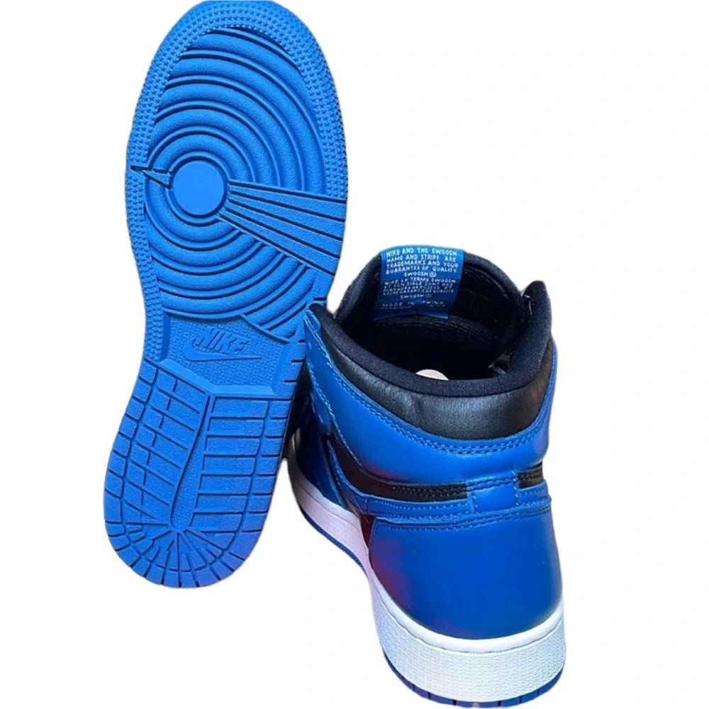 NIB Nike air Jordan Retro high Og youth size 5 (womens size 7) brand new in box